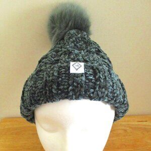 Vera Bradley SOFT Knit Chenille Pom Pom Beanie Hat. Green